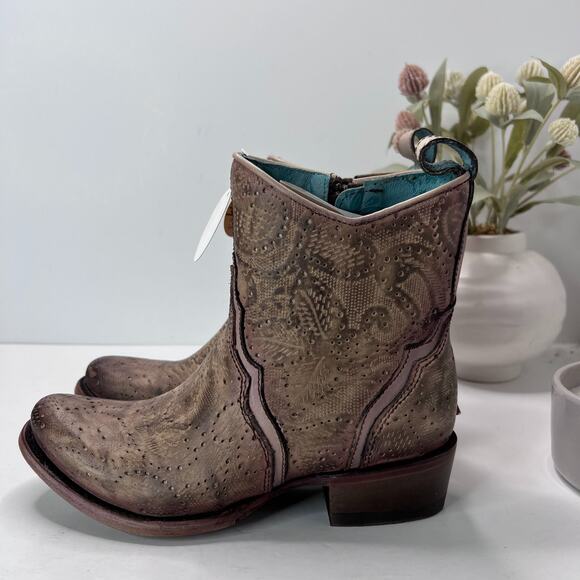 Corral Boots Cut Out Hand Painted Round Toe Zip Boots Tan Women's 6M Tried On - Picture 1 of 9